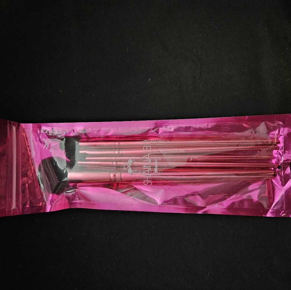 Shaina B Makeup Brushes